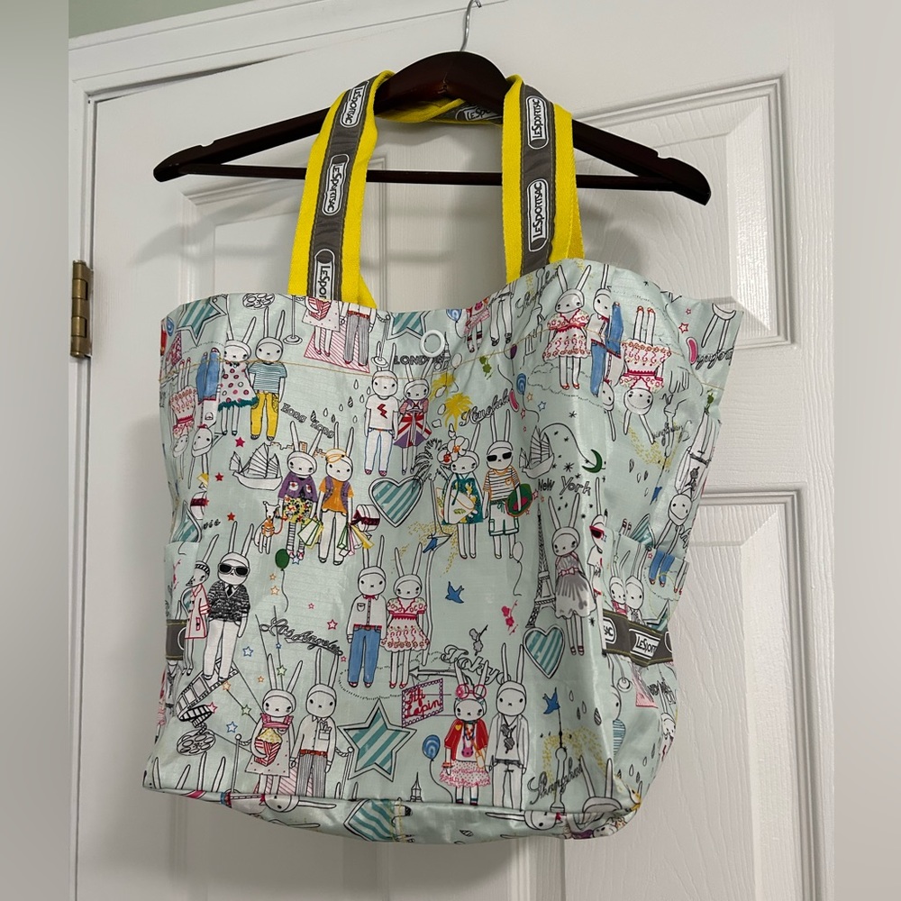 RARE! Le Sportsac - Fifi Lapin Tote. Artist in Residence Series. NWOT.